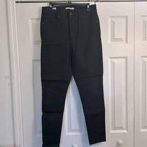 Black Levi Skinny Jeans (32)